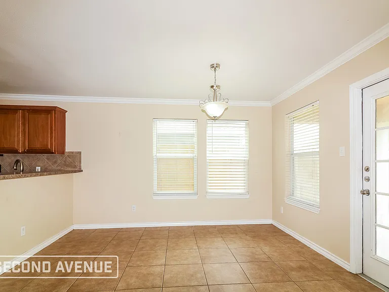 2425 Mystic Star Dr — Photo 7
