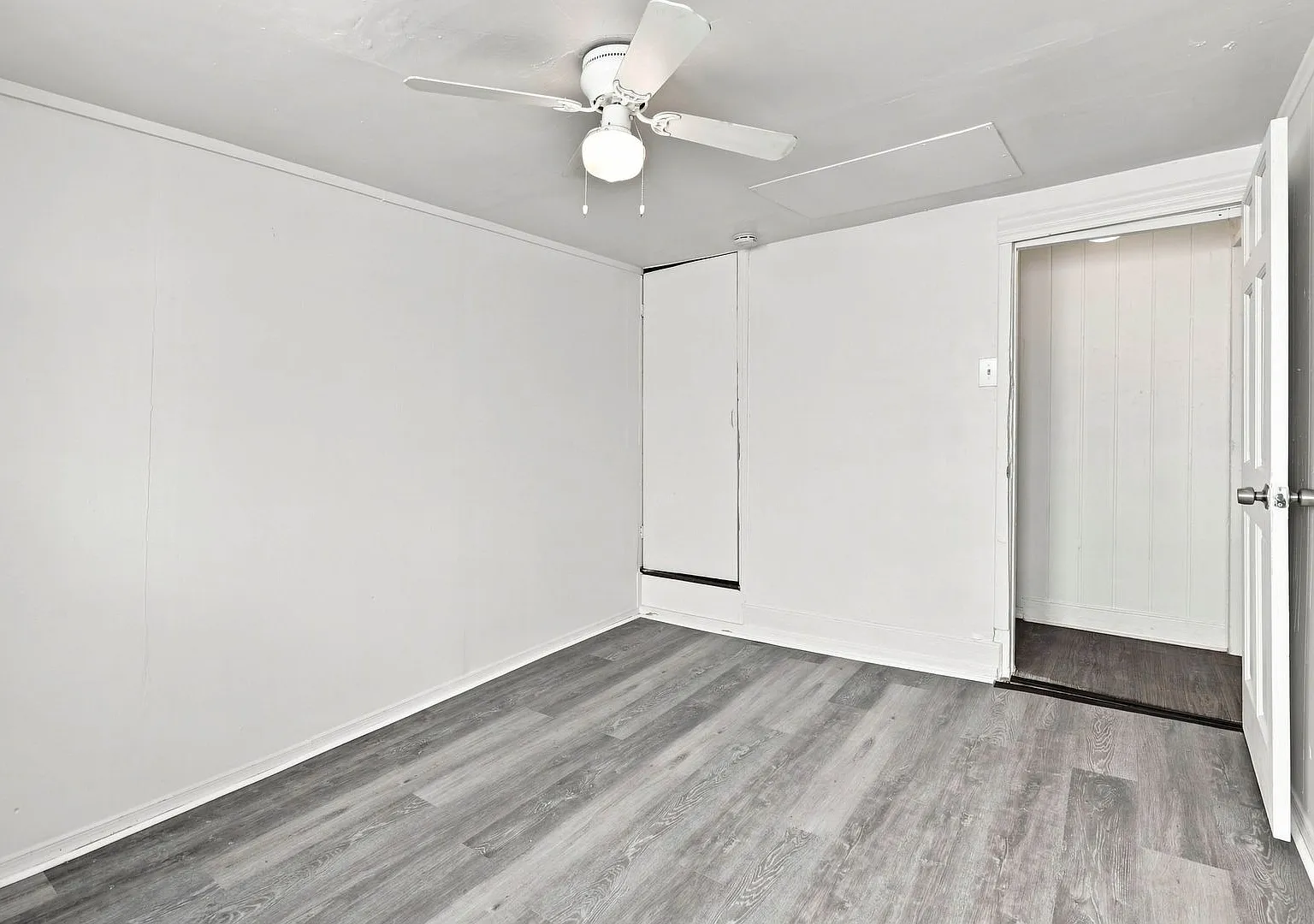 410 Locust — Photo 4
