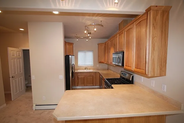 1329 Denali St — Photo 4