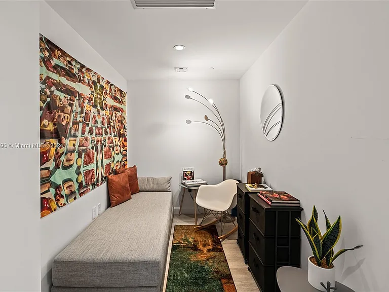 55 SW 9th St #1801 — Photo 2