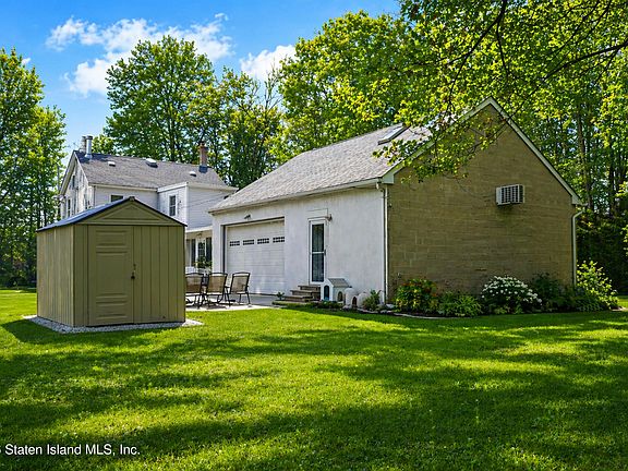 3rd image of 1566 Arthur Kill Rd