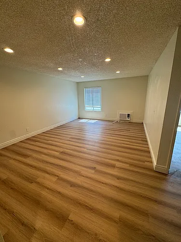 2741 Park Ave #6 Photo 1