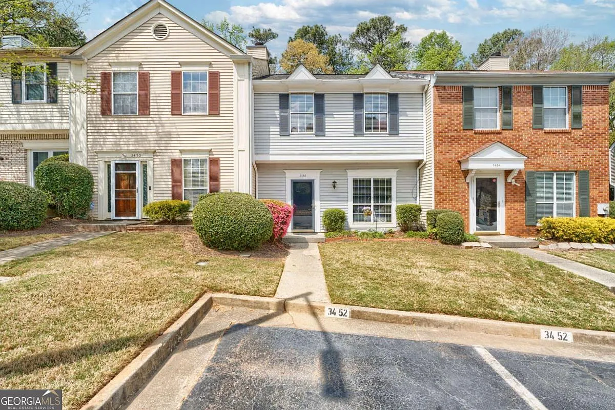 3452 Washington Way photo 1
