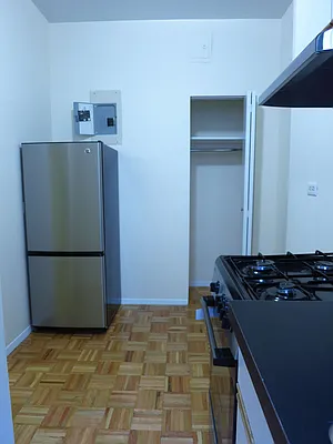 Rented by City & Suburban | media 18