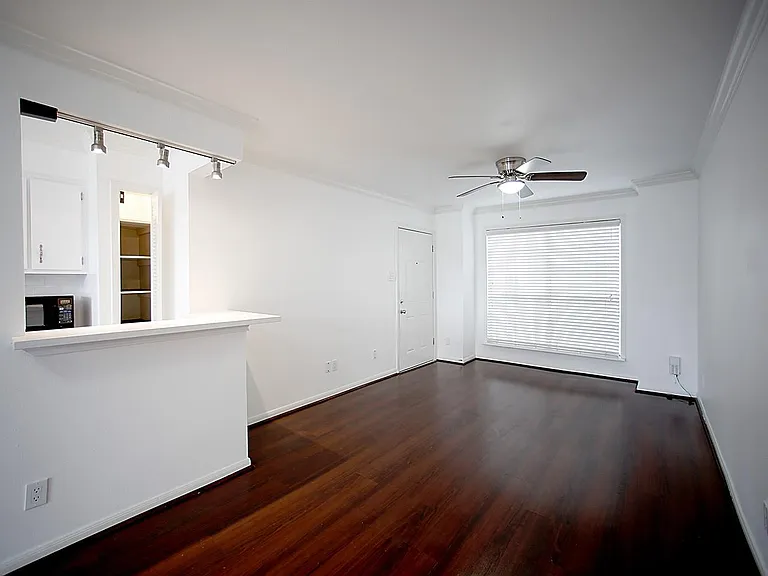 3600 Jester St — Photo 3