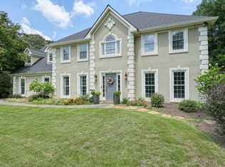 11895 Highland Colony Dr, Roswell, GA 30075