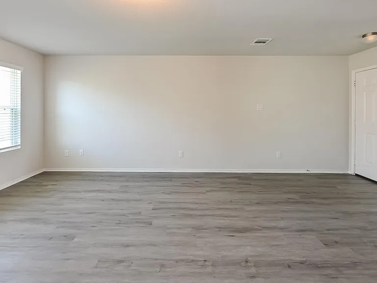 Briggs Dr — Photo 13