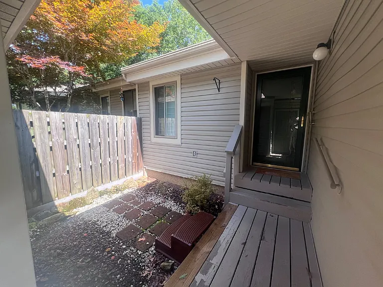 19 Woodland Ter — Photo 3