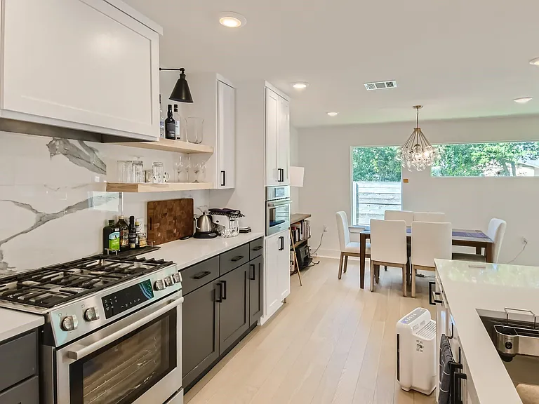 6215 Club Ter — Photo 18