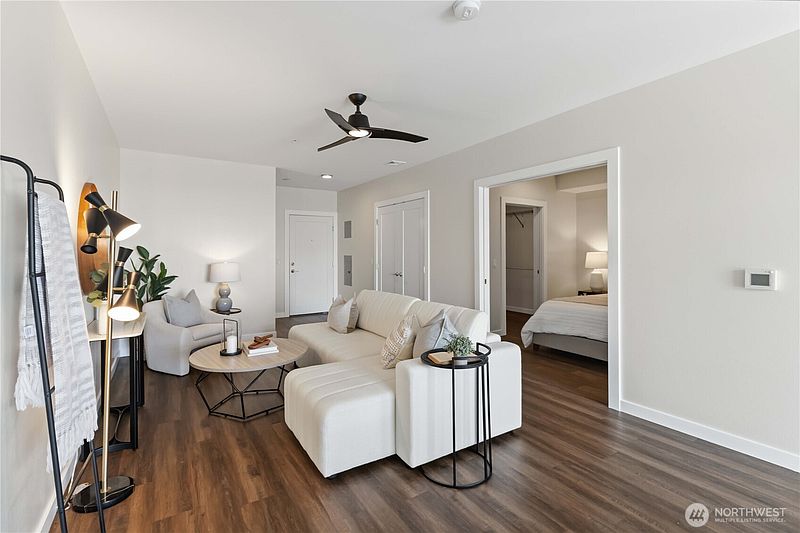 4th image of 6800 Greenwood Avenue N #303