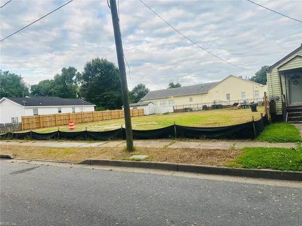 7409 Hooper St, Norfolk, VA 23513