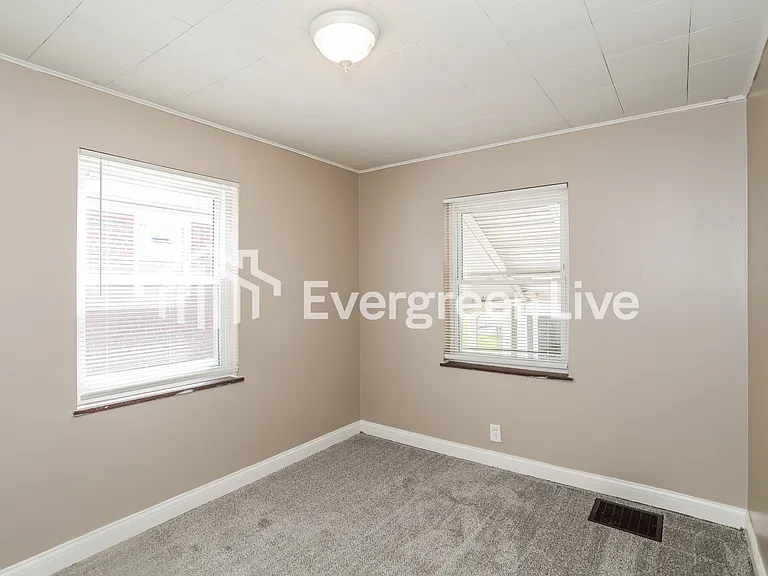 6927 Mearl Ave — Photo 9