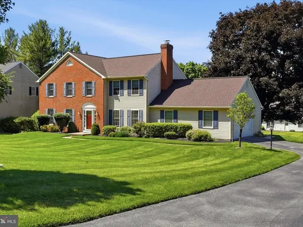 1476 Salomon Ln, Chesterbrook, PA 19087