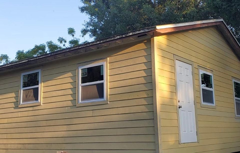 2nd image of 15 E Cleveland St