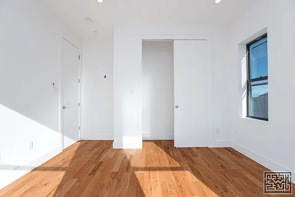 Rented by OGI Management | media 6