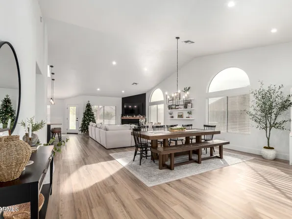 8413 W WILLOWBROOK Drive, Peoria, AZ 85382