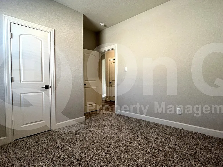 1913 McKee Ct — Photo 17