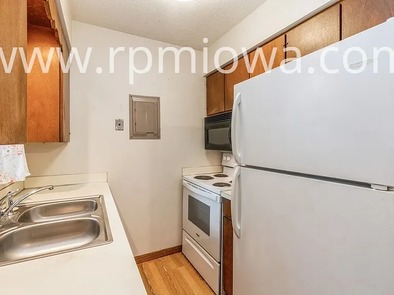 209 Todd Cir — Photo 6