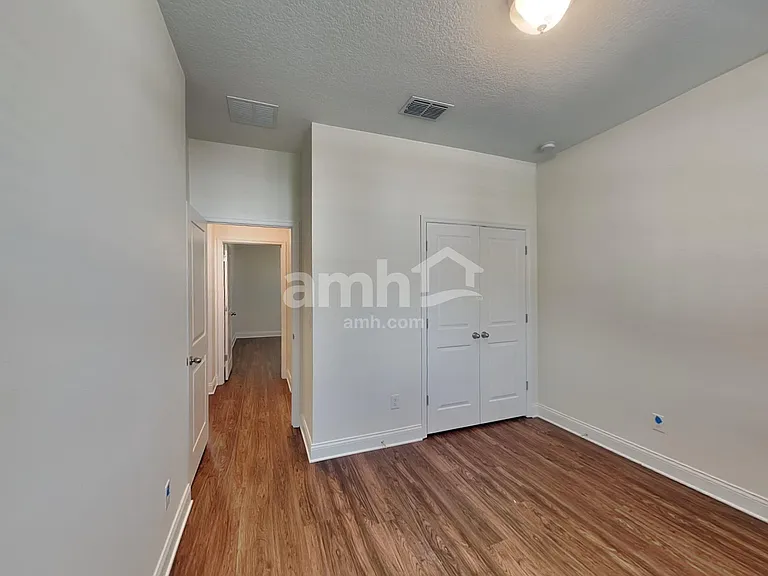 2458 Ixora Ct — Photo 22