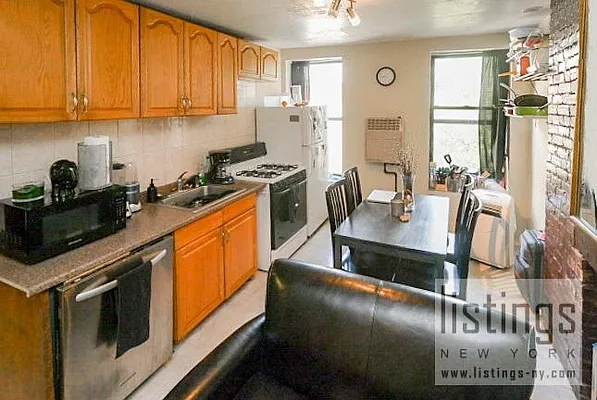 Rented by Listings Realty, LLC | media 35