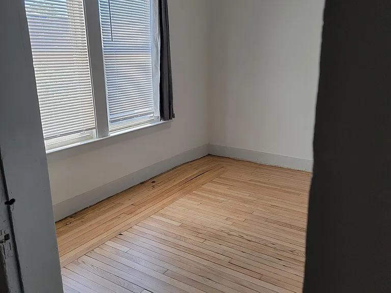 137 Cedar St — Photo 2