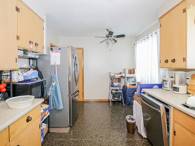464 Fitch St — Photo 11