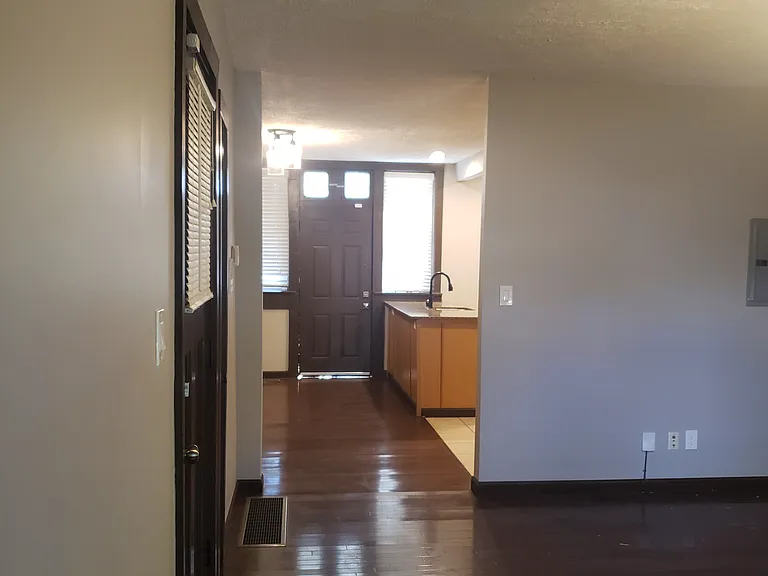 3804 Shenandoah Ave #C — Photo 5