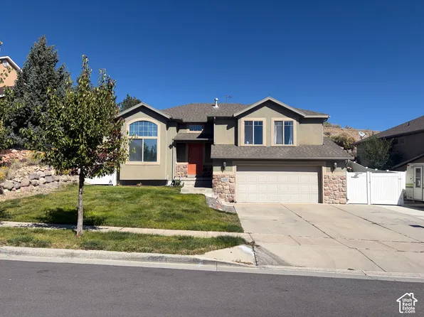 8620 W Equinox Cir, Copperton, UT 84006