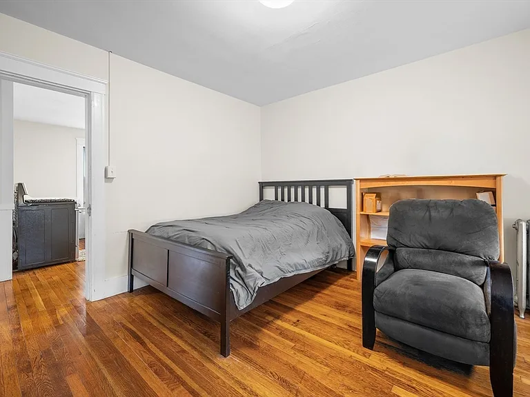 19 Oliver St #2 — Photo 11