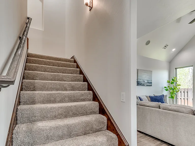 11804 Volterra Way — Photo 31