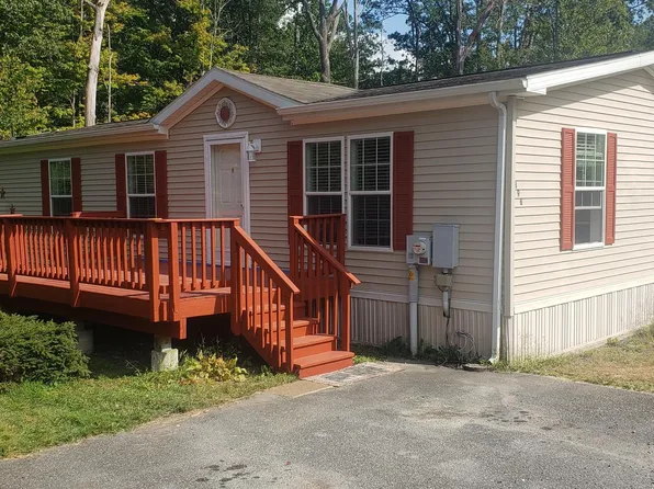 396 Cedar Dr, Quakertown, PA 18951