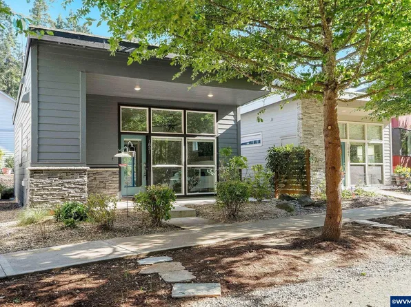 1831 Cousteau Loop SE, Salem, OR 97302