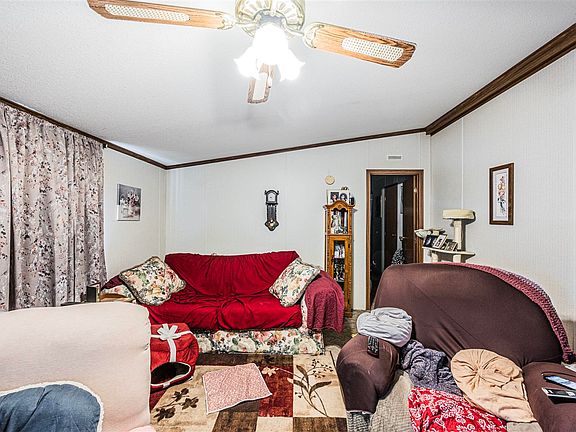 5th image of 262 Kitchens South Rd