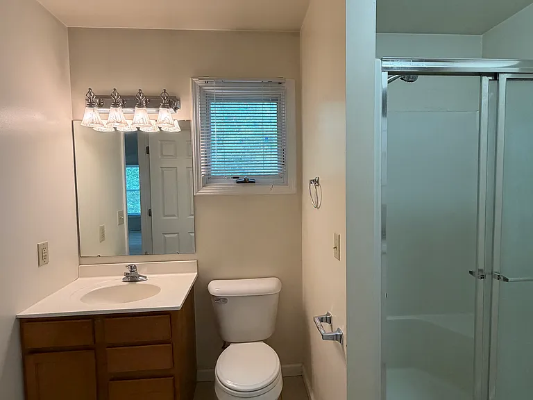 1202C N Central Ave — Photo 9