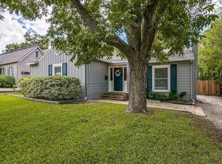 116 Charles Rd, Terrell Hills, TX 78209