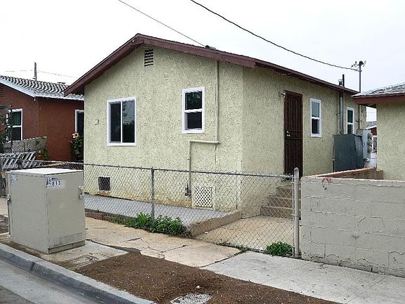 2nd image of 813 N Alma Ave