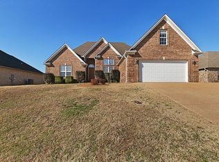 13 Farestone Cv, Jackson, TN 38305