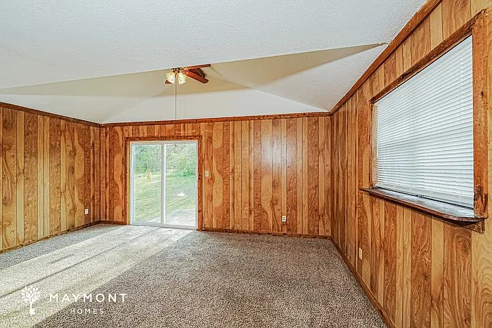 225 Bayberry Rd — Photo 7