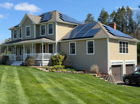 70 Skyline Dr, Oakham, MA 01068