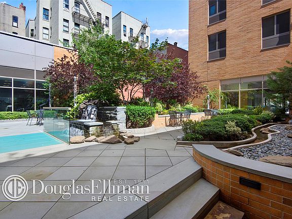 5th image of 300 W 135th St APT 7R