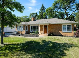 179 Lagoon Beach Dr, Bay City, MI 48706