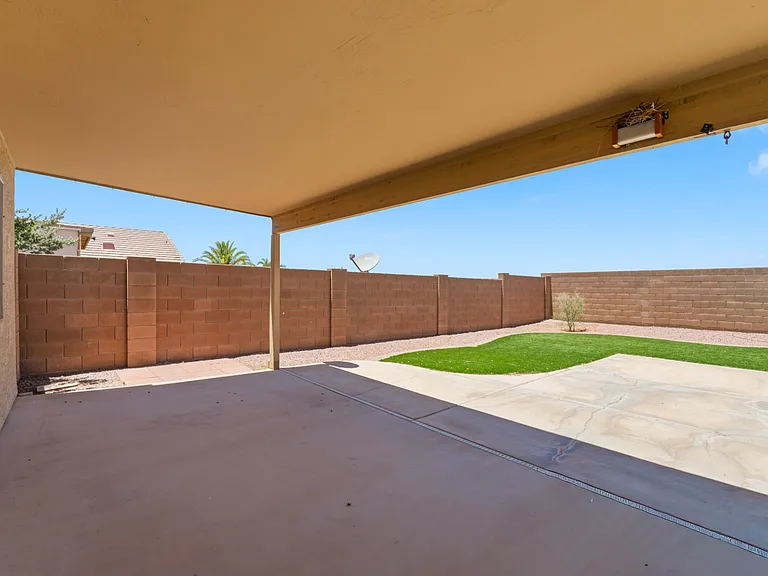 41628 W Hillman Dr — Photo 34