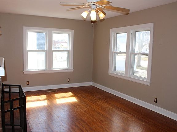 4th image of 502 N Topeka St