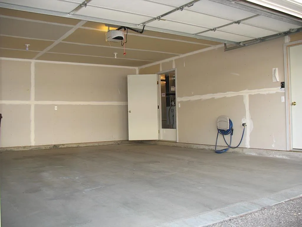 2 bed, 1248 sqft, $1,845 — Photo 2