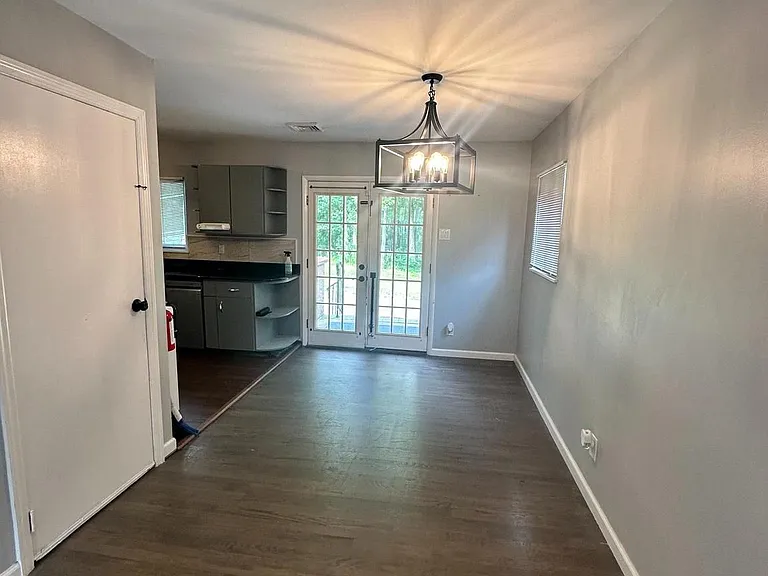 245 Rome Ave — Photo 3