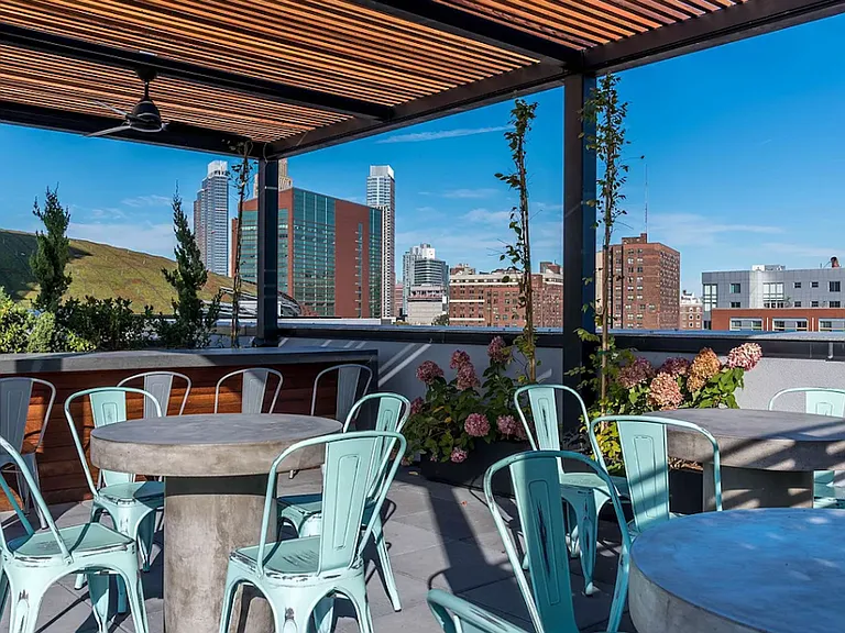 670 Pacific St #310 — Photo 12