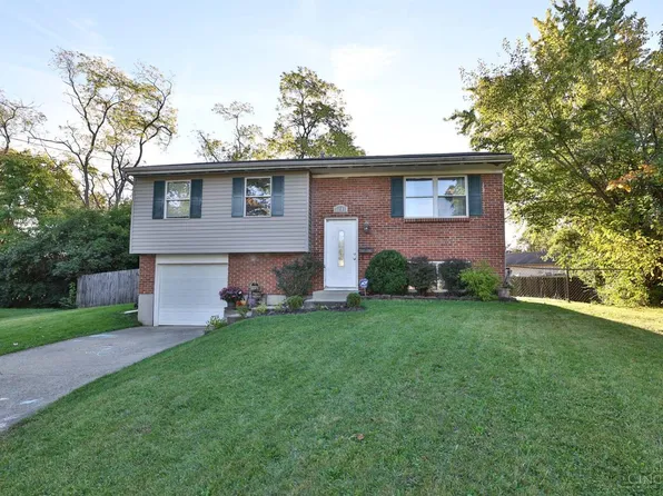 3205 Redfern Ct, Cincinnati, OH 45251