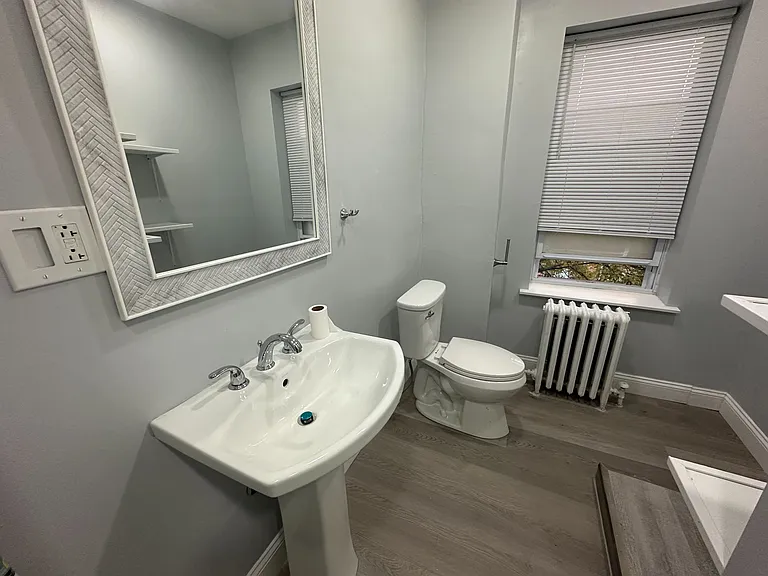 6236 Hasbrook Ave #3 — Photo 11