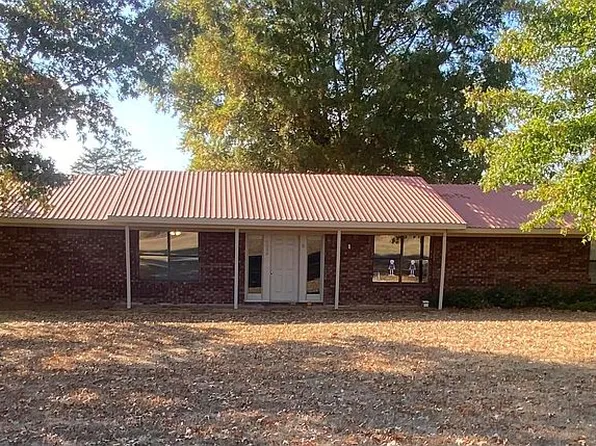 909 N Ray Rd, Clarksville, AR 72830