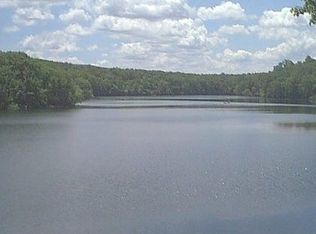 27 Old Carriage Rd, Godeffroy, NY 12729